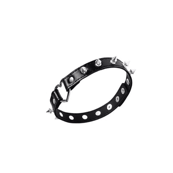 Heart-Shaped Punk Metal Rivet Collar Heart-Shaped Punk Metal Rivet Collar